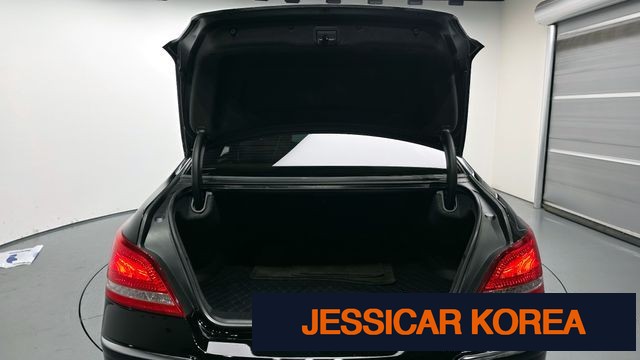2012 Hyundai Equus (new model) - Thumbnail 4
