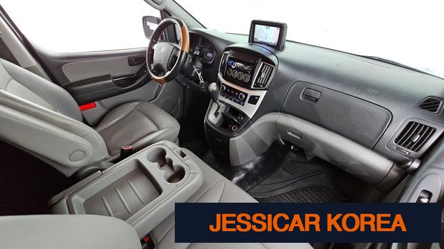 2017 Hyundai Grand Starex - Thumbnail 3