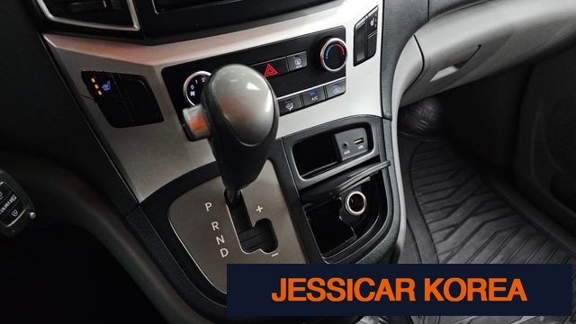 2017 Hyundai Grand Starex - Thumbnail 6