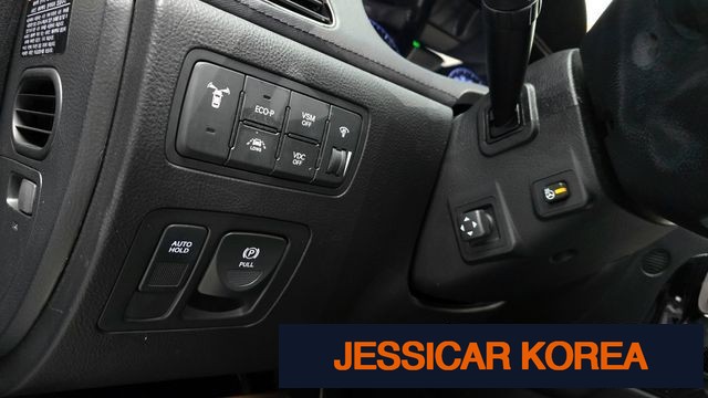 2014 Hyundai Genesis - Thumbnail 16