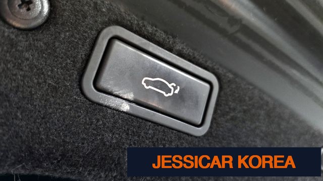 2014 Hyundai Genesis - Thumbnail 18