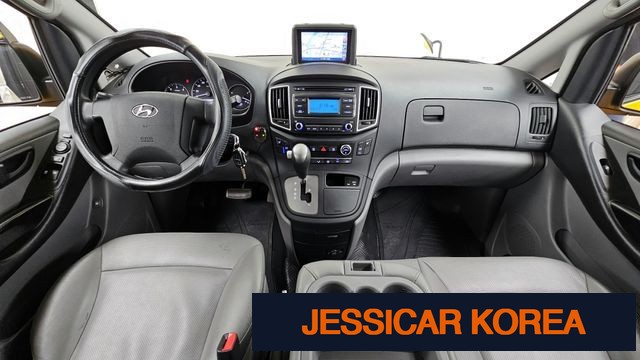 2019 Hyundai The New Grand Starex - Thumbnail 12