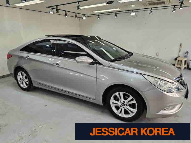 2010 Hyundai YF Sonata - Thumbnail 20