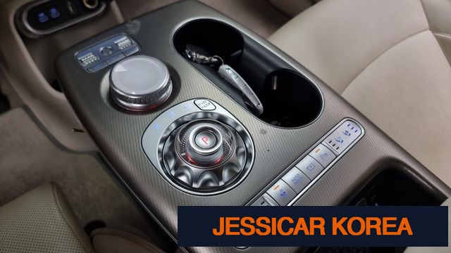 2022 Genesis GV60 - Thumbnail 19