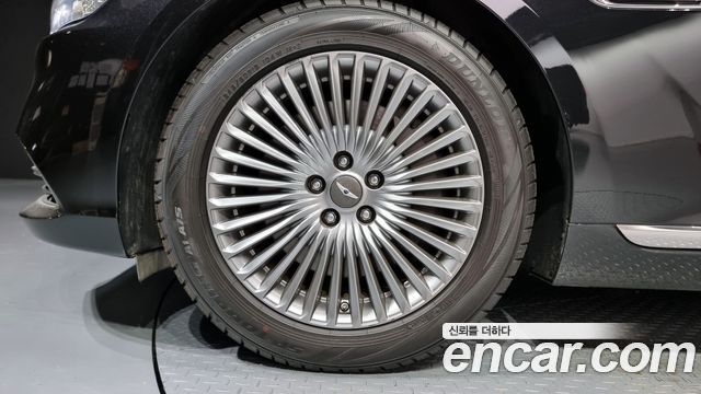 2019 Genesis G90 - Thumbnail 6