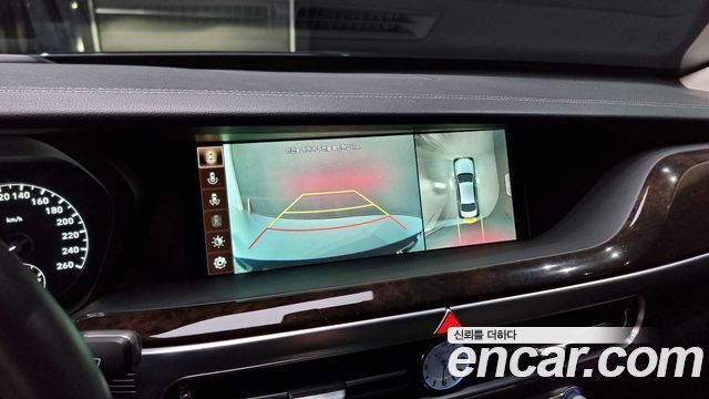 2019 Genesis G90 - Thumbnail 10