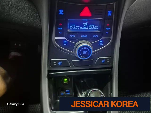 2015 Hyundai The New Avante - Thumbnail 18