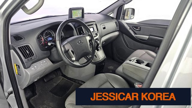 2019 Hyundai The New Grand Starex - Thumbnail 3