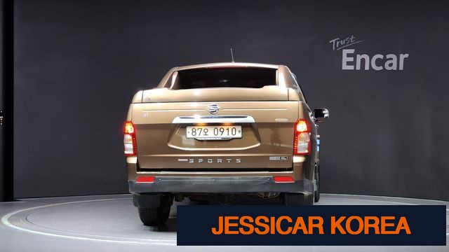 2017 KG Mobility The New Korando Sports - Thumbnail 3