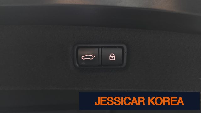 2019 Genesis G90 - Thumbnail 14