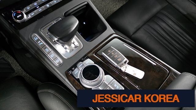 2019 Genesis G90 - Thumbnail 17