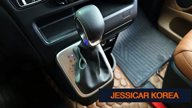 2023 Hyundai Staria - Thumbnail 4