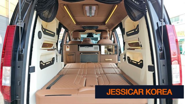 2023 Hyundai Staria - Thumbnail 5