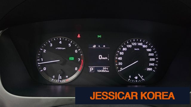 2015 Hyundai LF Sonata - Thumbnail 2