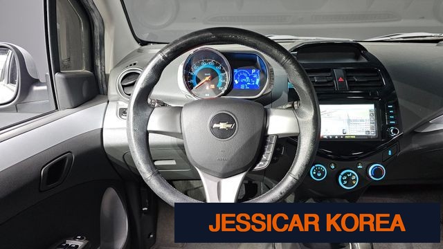 2015 Chevrolet Spark - Thumbnail 2