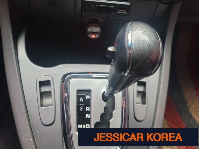 2015 KG Mobility Korando Turismo - Thumbnail 8