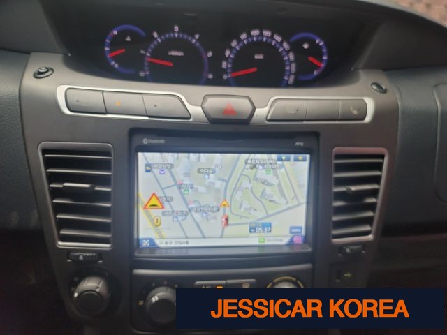 2015 KG Mobility Korando Turismo - Thumbnail 10