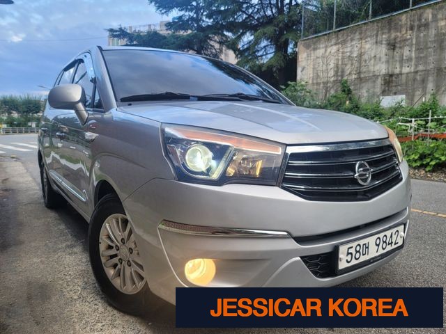2015 KG Mobility Korando Turismo - Thumbnail 20