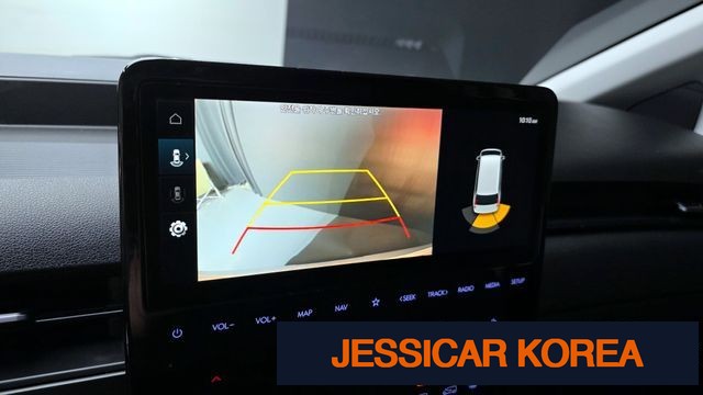 2022 Hyundai Staria - Thumbnail 3