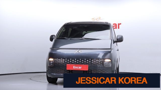 2022 Hyundai Staria - Thumbnail 9