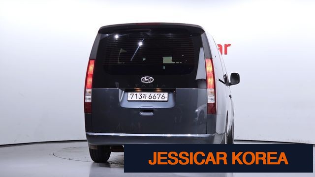 2022 Hyundai Staria - Thumbnail 15