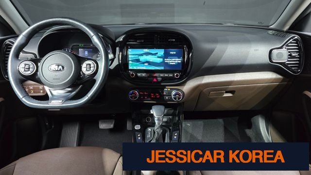 2019 Kia soul booster - Thumbnail 2