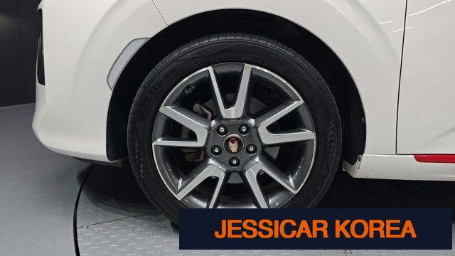 2019 Kia soul booster - Thumbnail 14