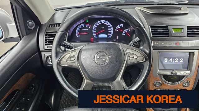 2016 KG Mobility Rexton W - Thumbnail 4