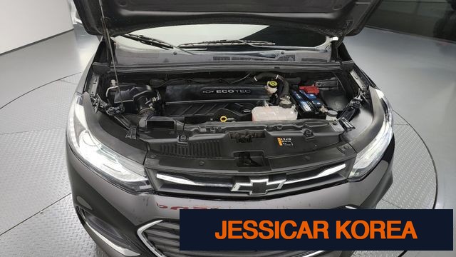 2018 Chevrolet The New Trax - Thumbnail 3