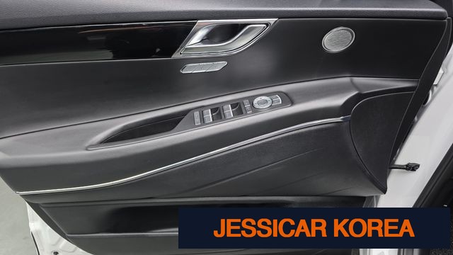 2023 Genesis GV80 - Thumbnail 14