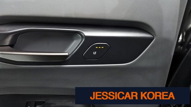 2024 Kia EV9 - Thumbnail 5
