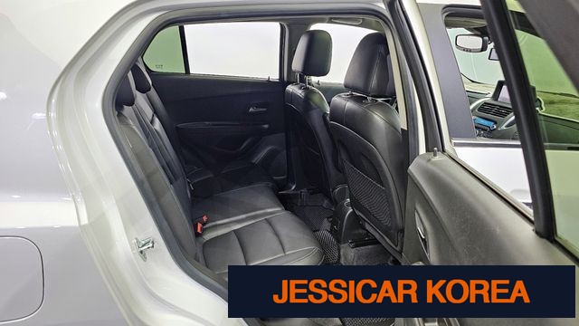2015 Chevrolet Trax - Thumbnail 2