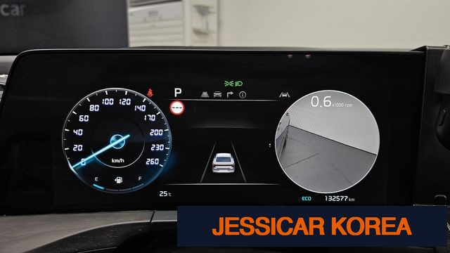 2022 Kia K8 - Thumbnail 3