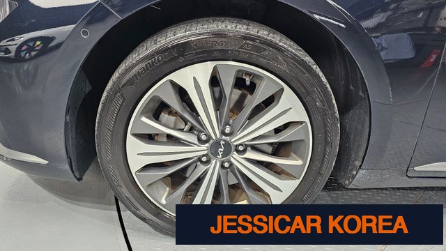 2022 Kia K8 - Thumbnail 10