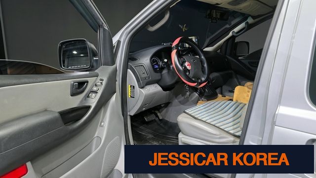 2017 Hyundai Grand Starex - Thumbnail 4