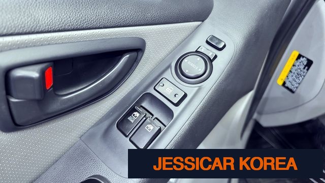 2017 Hyundai Grand Starex - Thumbnail 6