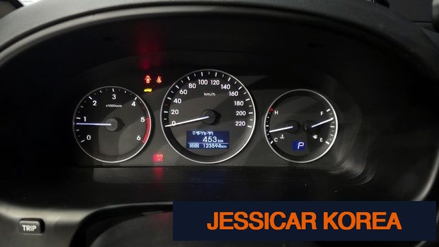 2017 Hyundai Grand Starex - Thumbnail 11