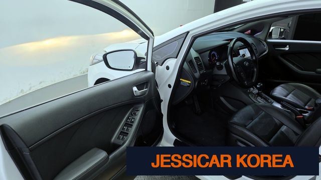 2015 Kia K3 - Thumbnail 2