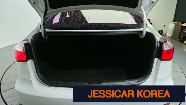 2015 Kia K3 - Thumbnail 14
