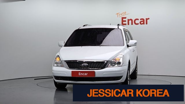 2014 Kia Carnival R - Thumbnail 2