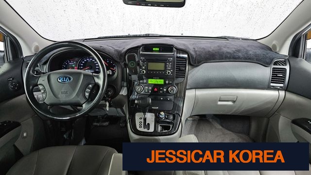 2014 Kia Carnival R - Thumbnail 3