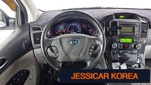 2014 Kia Carnival R - Thumbnail 4