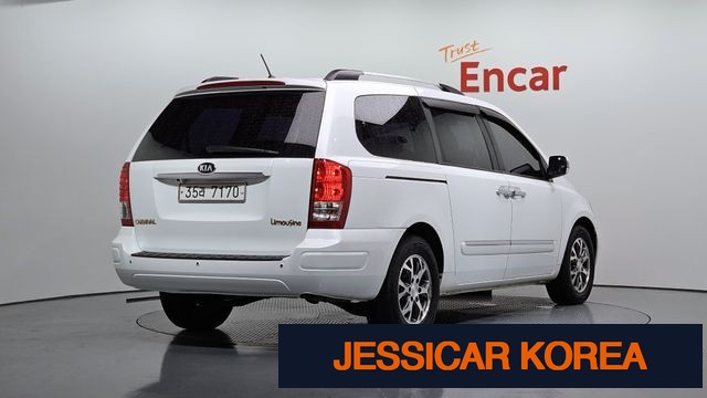 2014 Kia Carnival R - Thumbnail 9