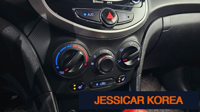2012 Hyundai Accent (new model) - Thumbnail 2