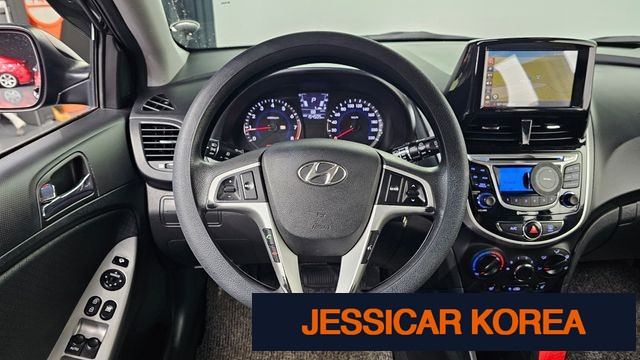 2012 Hyundai Accent (new model) - Thumbnail 14