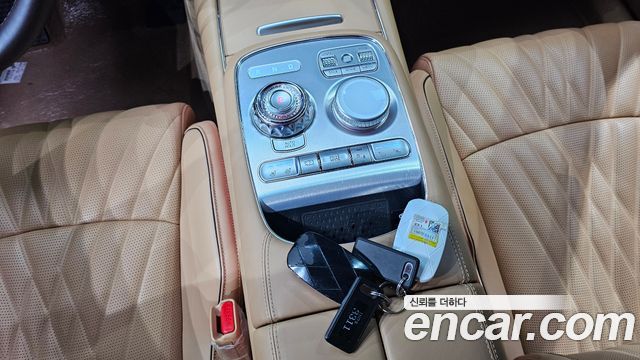 2022 Genesis G90 (RS4) - Thumbnail 19