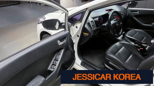 2014 Kia K3 - Thumbnail 8