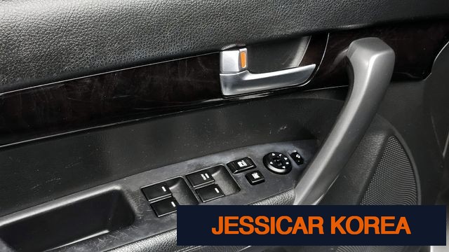 2013 Kia New Sorento R - Thumbnail 8