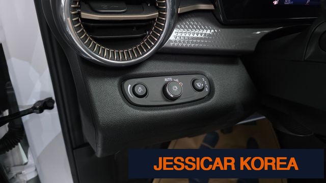 2025 Chevrolet Trax Crossover - Thumbnail 7