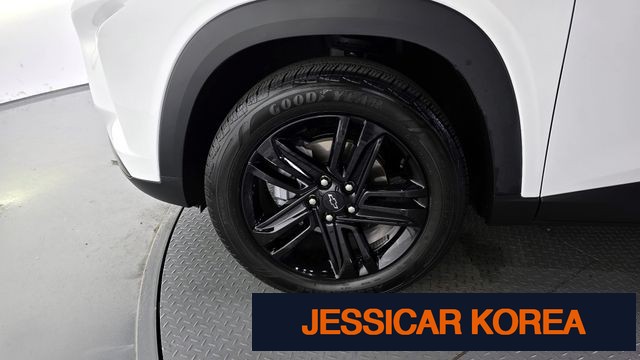 2025 Chevrolet Trax Crossover - Thumbnail 9